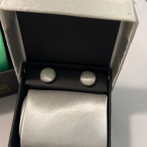 Moda Di Raza Ties - Picture 3 of 6